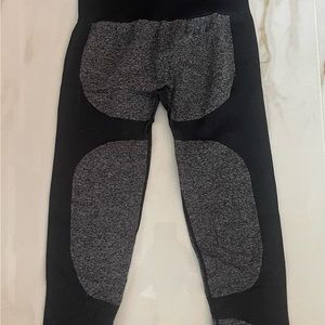Seamless legging and crop top set